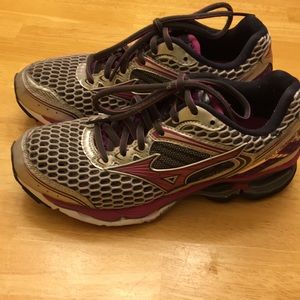 Mizuno Wave Creation 17  Women’s Running Shoes